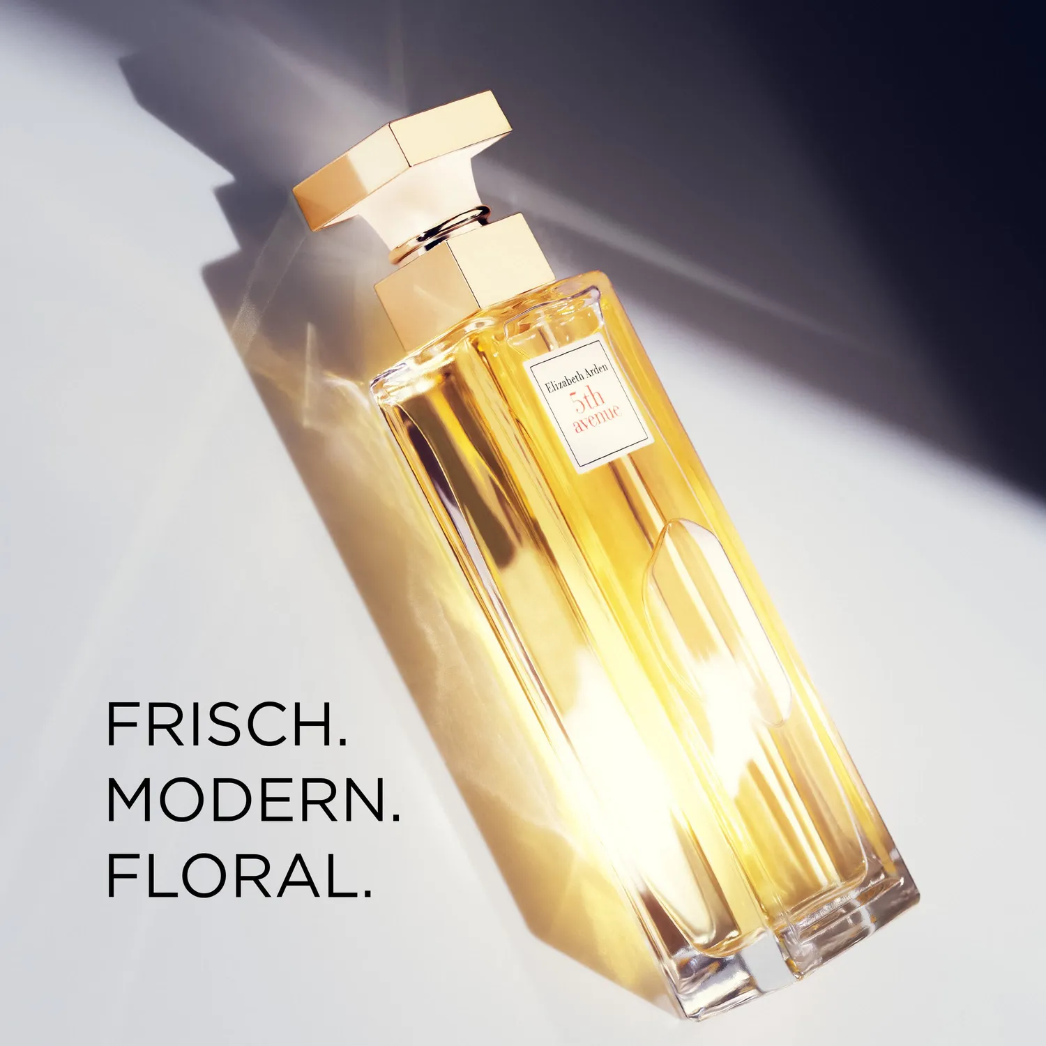 Elizabeth Arden 5th Avenue Eau de Parfum 30ml floral