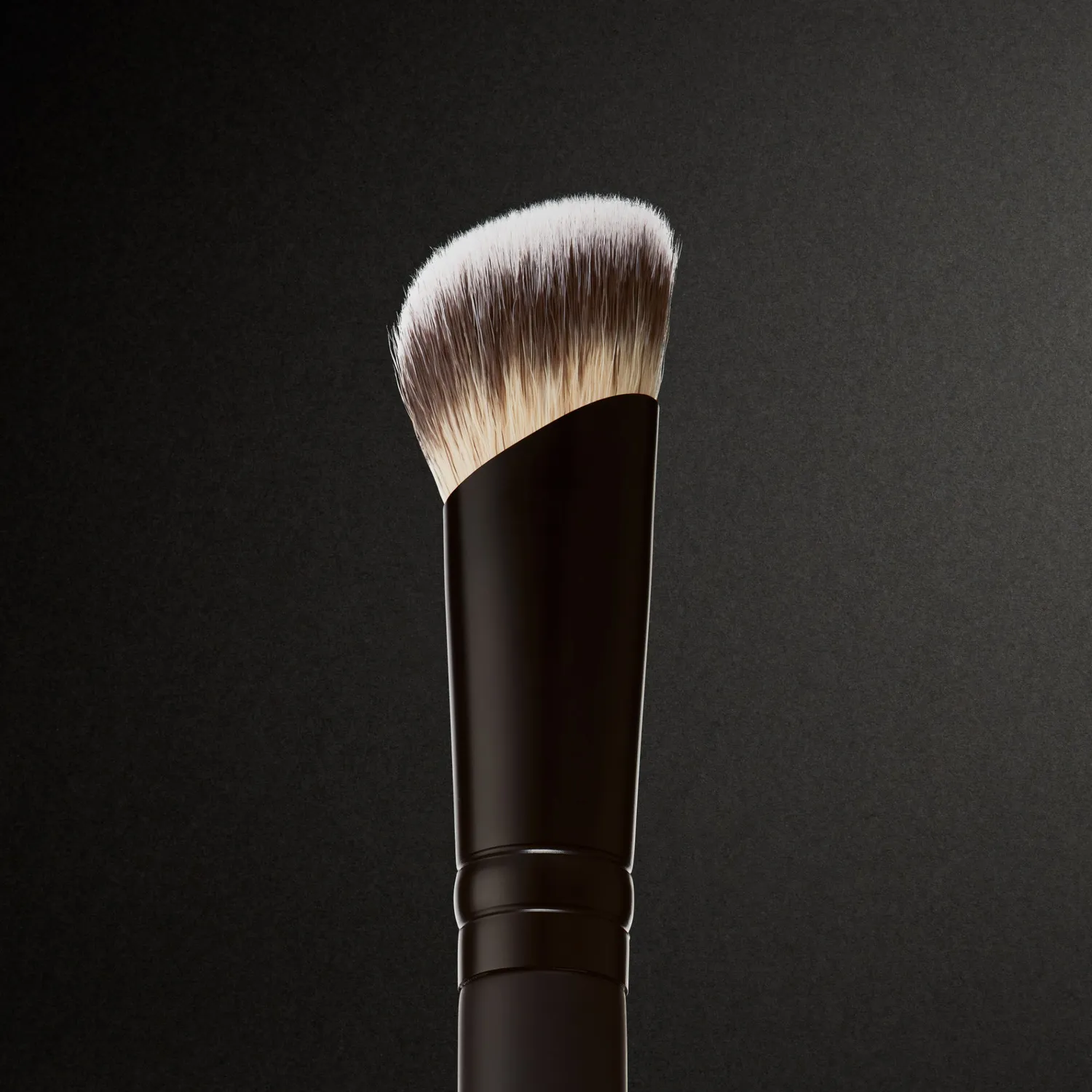 Rodial Concealer Brush Concealerpinsel abgeschrägt