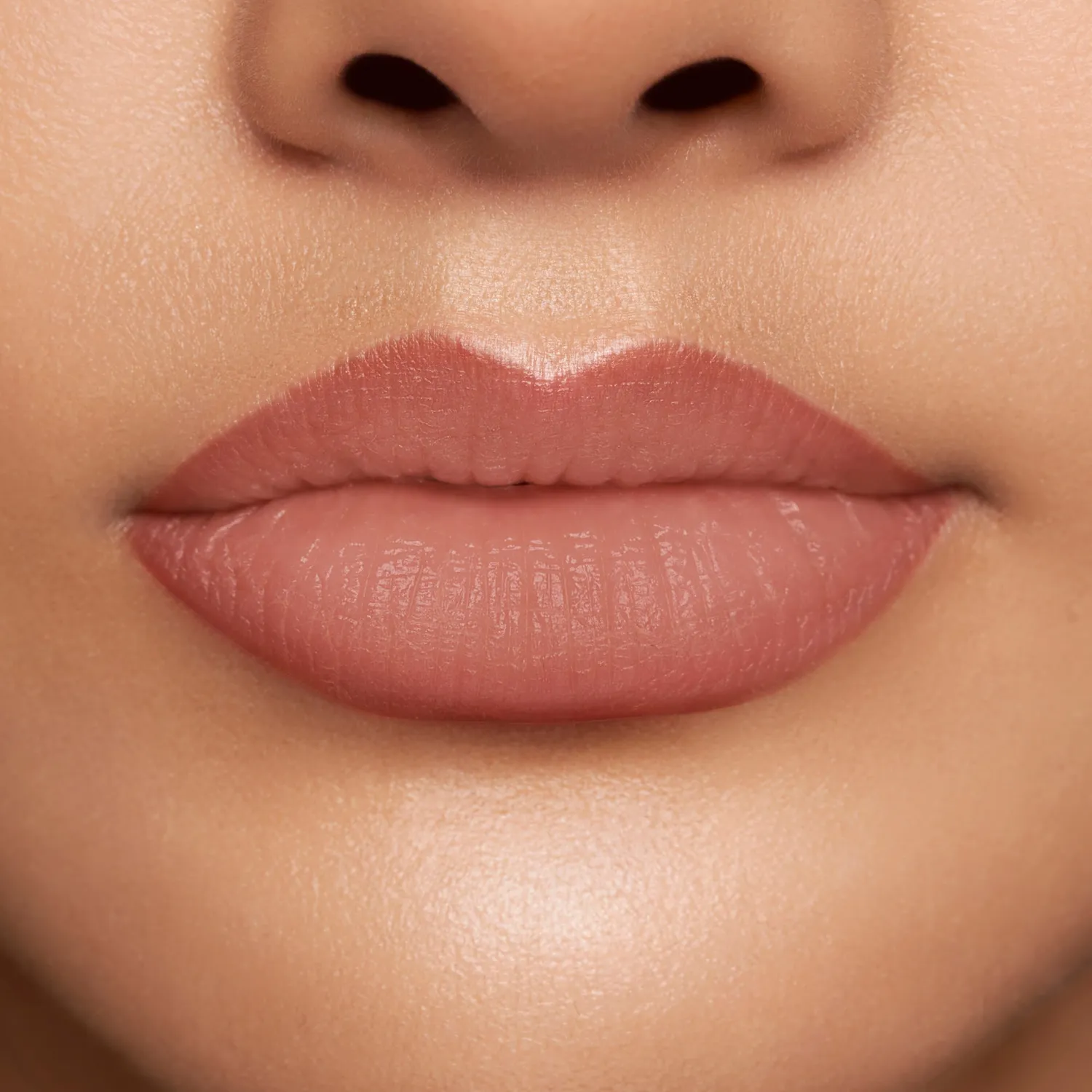 Rodial Suede Lips Lippenstift Black Berry matt Vitamin E