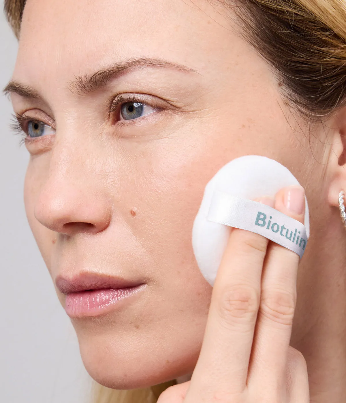 Biotulin Hydrolon loses Puder transparent mit Hyaluron