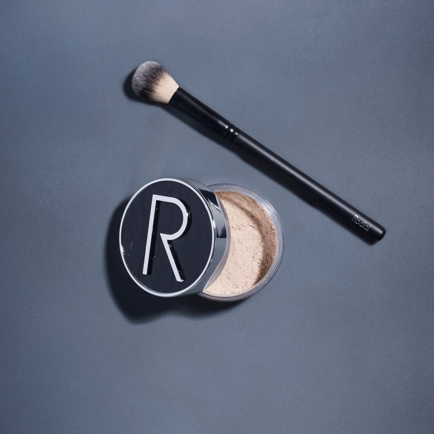 Rodial Baby Teddy Brush Pinsel kompakt