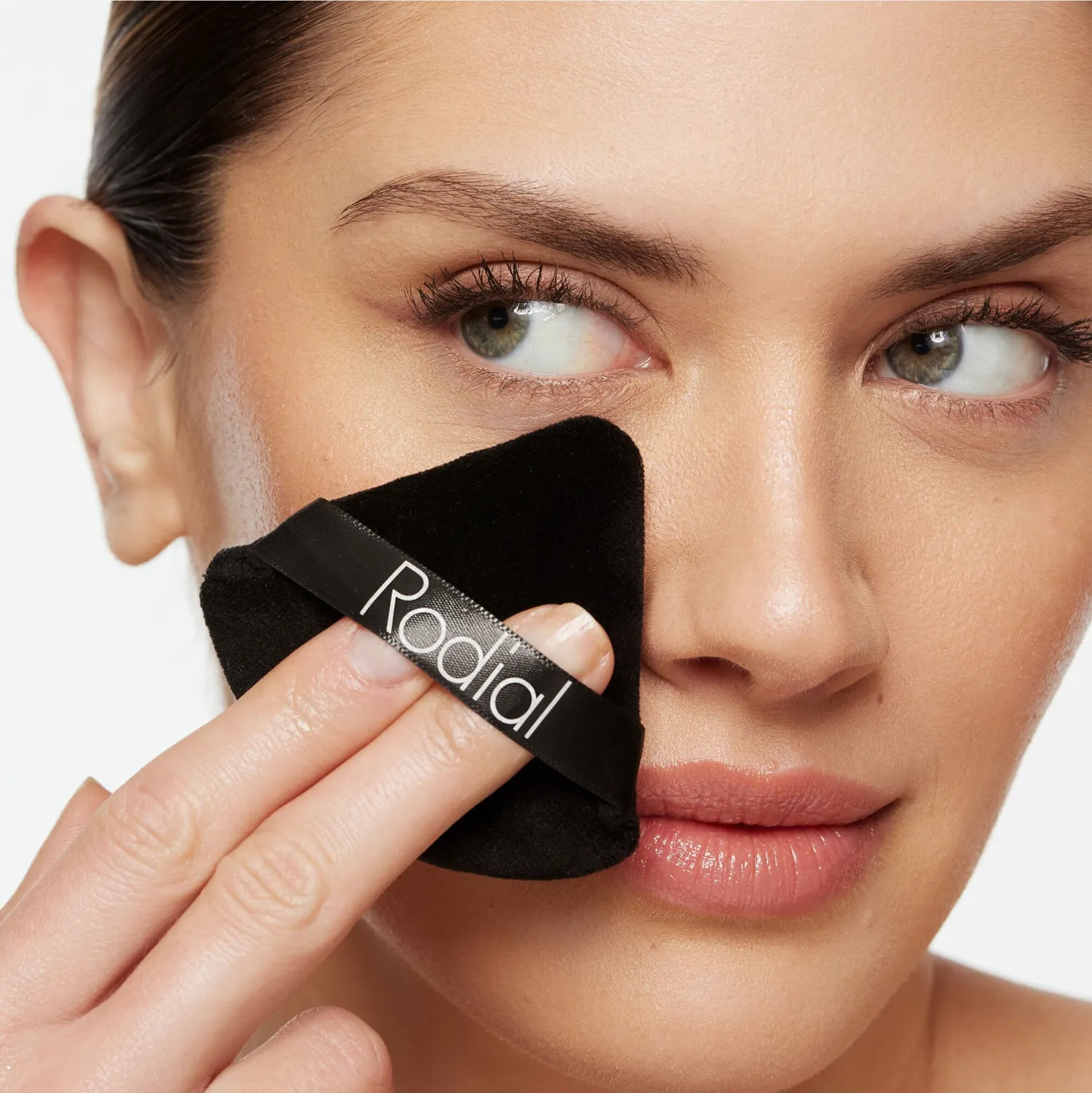 Rodial Powder Puff Puderquaste samtig mattierend