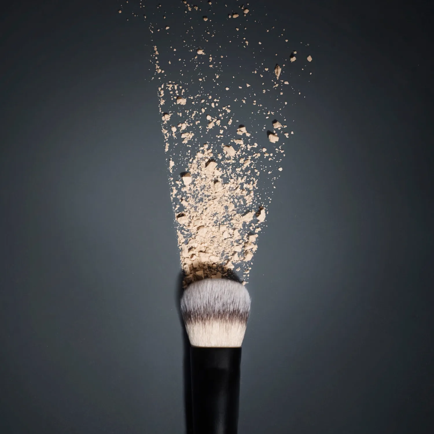 Rodial The Buffing Brush Foundation Pinsel dicht Make-up