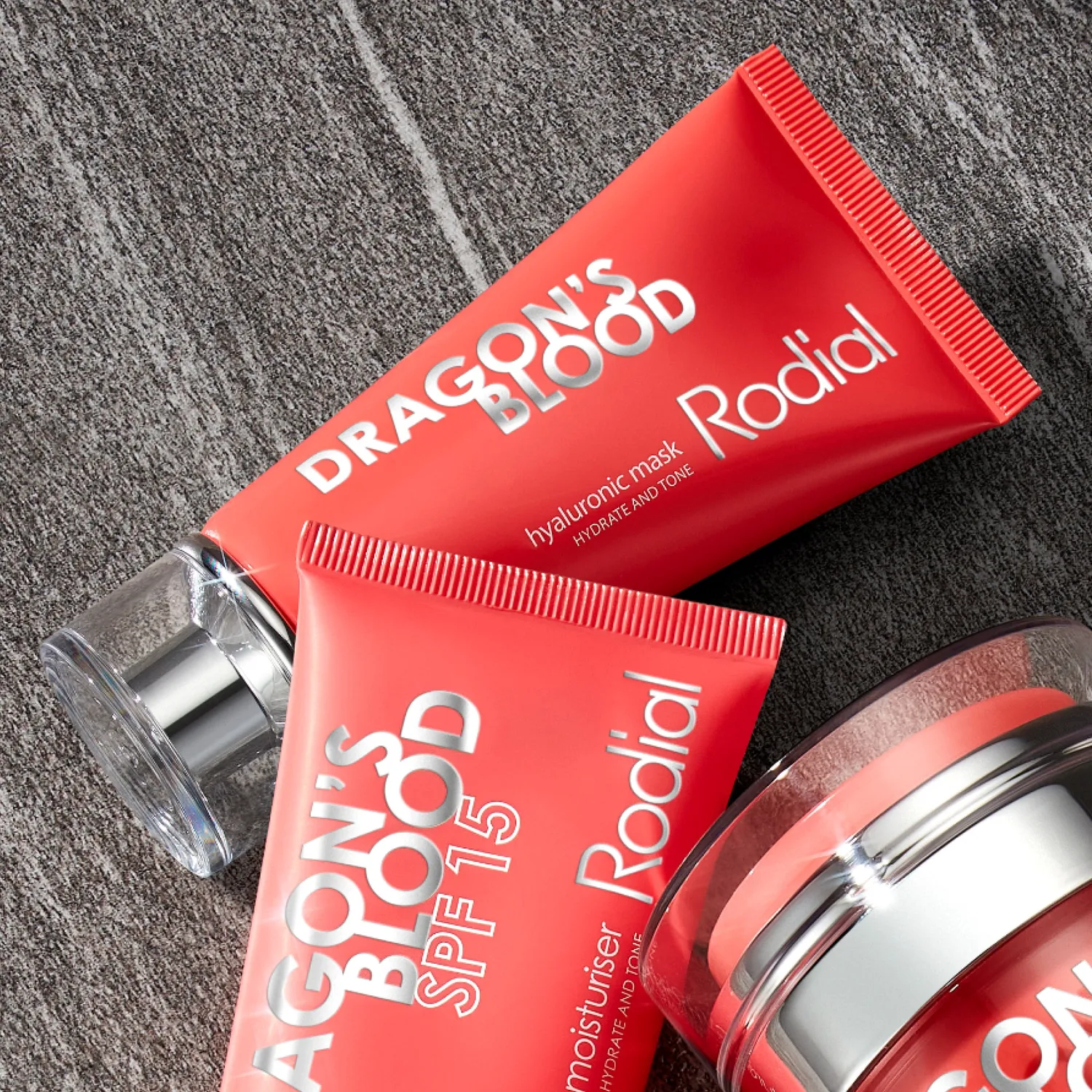 Rodial Dragon's Blood Hyaluronic Maske kühlend